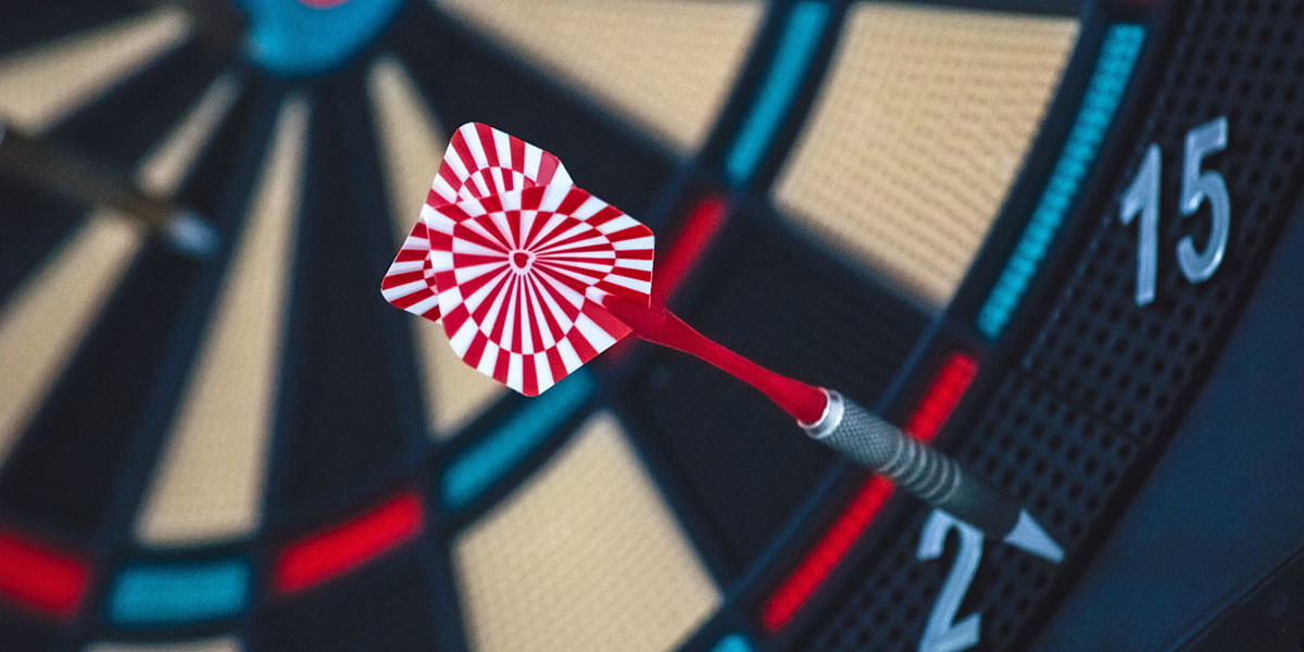 growth hacking success stories represented by a dart on a dart board