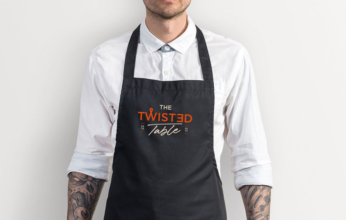 table restaurant logo design